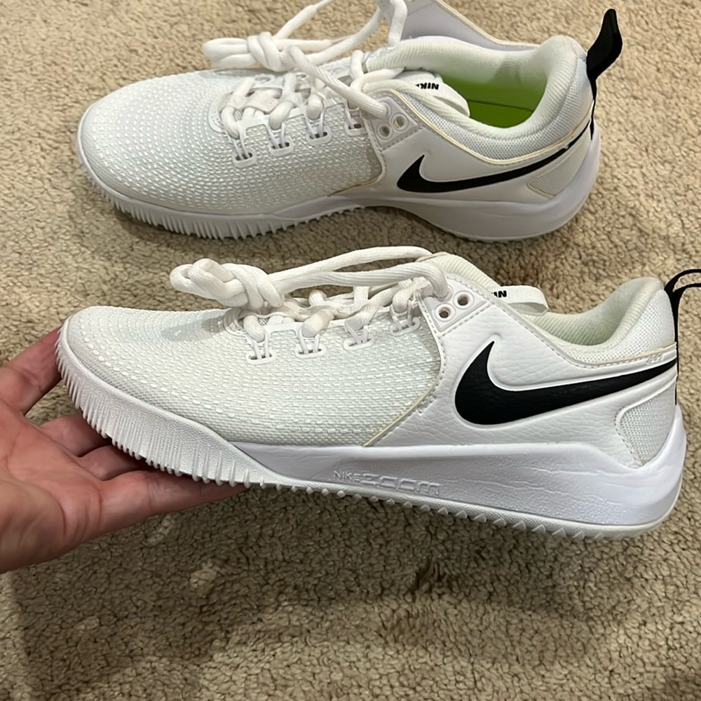 Nike Women's Zoom HyperAce 2 Volleyball Shoes size 6